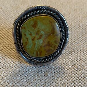 Vintage handcrafted Royston turquoise and silver ring Size 7.5